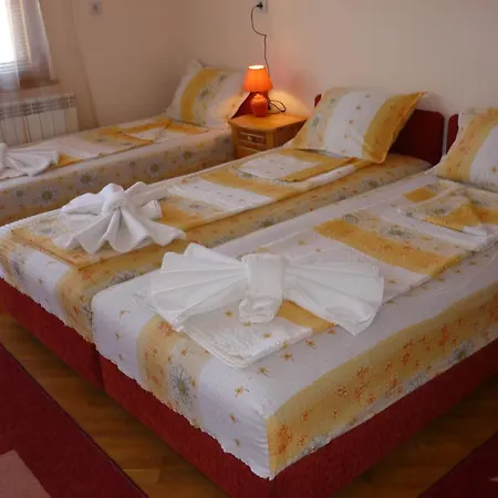 Zora 1 Guest house