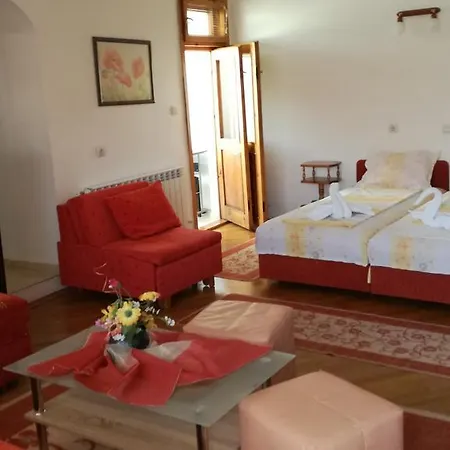 Guest house Zora 1 Nesebar